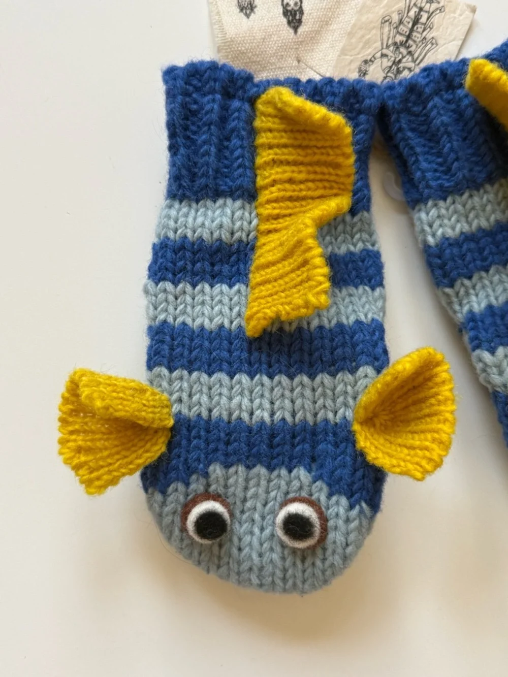 Nirvanna Designs Kids Unisex Fish Mittens - Size M (4-10Y)